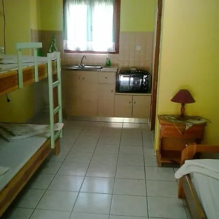 Gregory'S Village Plati Room photo
